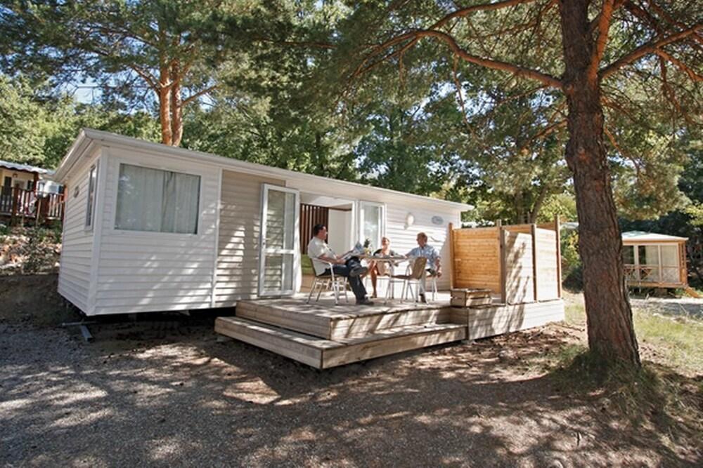 Camping Domaine De Chanteraine 레 살레스 쉬르 베르동 외부 사진