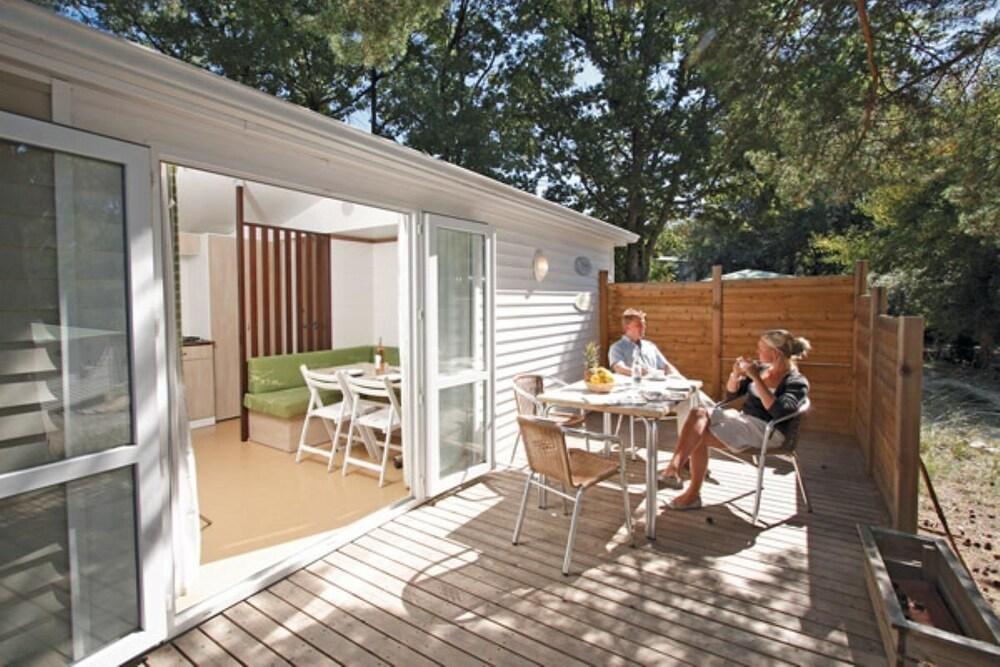Camping Domaine De Chanteraine 레 살레스 쉬르 베르동 외부 사진